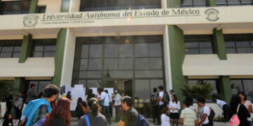 ¿DEFENDIÓ PLAGIO EN TESINAS DE SUS ALUMNOS Y AHORA PUEDE SER DIRECTOR EN EL CENTRO ZUMPANGO UAEM?