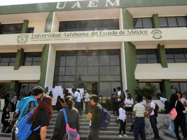 ¿DEFENDIÓ PLAGIO EN TESINAS DE SUS ALUMNOS Y AHORA PUEDE SER DIRECTOR EN EL CENTRO ZUMPANGO UAEM?