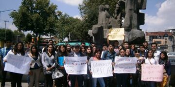 LAS BECAS VACILADORAS DE LA UAEM