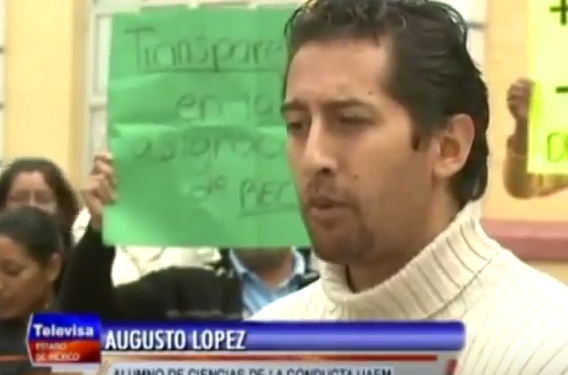 MANIFESTANTES UNIVERSITARIOS POR BECAS PRONABES