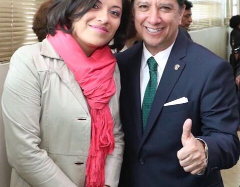 Piden destitución de directora de la UAEM por agresiones físicas a alumna.