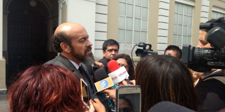 Entregan otra propuesta de reforma a la Ley UAEM