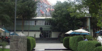 Consejeros muestran calaña servil y traicionan a su facultad por complacer a Alfredo Barrera Baca