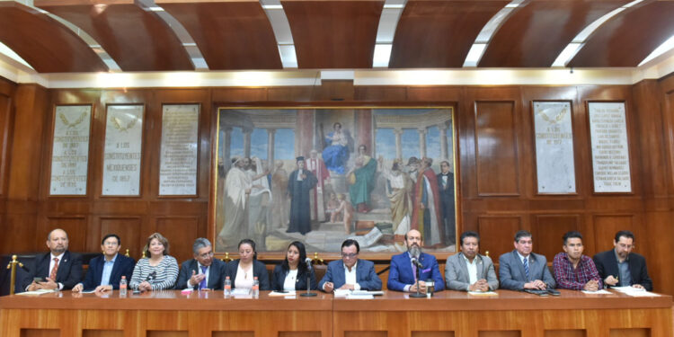 Vamos a escucharlos a todos: Max Correa