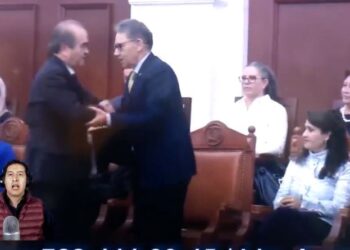 Baca y Maurilio ¿son compas o no se aguantan?