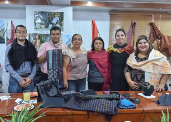 Buscan rescatar el valor tradicional del rebozo en Tenancingo