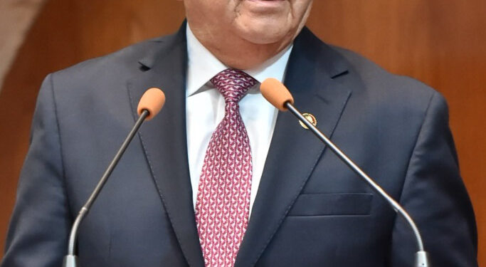 Llama Maurilio Hernández a vencer resistencias al cambio