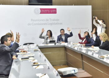 Analizan legisladores iniciativa para municipalizar el servicio de grúas