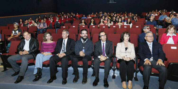 Premió UAEM a ganadores del Encuentro Internacional de Video Corto A Pantalla Abierta 2019