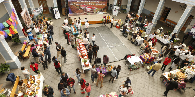 UAEM realizó el Festival Gastronómico y de Productos de la Tierra Mexiquense