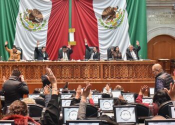 EVITA MORENA TIPIFICAR COMO DELITO FISCAL SER CONTRIBUYENTE MOROSO