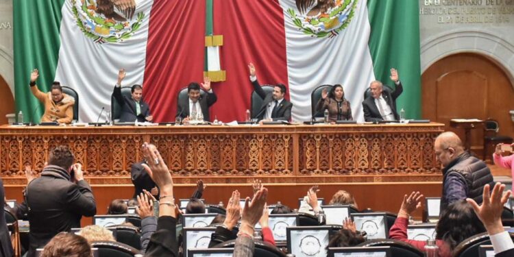 EVITA MORENA TIPIFICAR COMO DELITO FISCAL SER CONTRIBUYENTE MOROSO