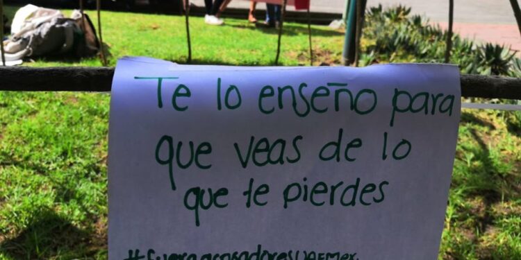 A toda la comunidad estudiantil