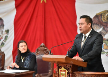 EN PERIODO EXTRAORDINARIO, LA LEGISLATURA DESIGNARÁ AUDITOR Y CONTRALOR