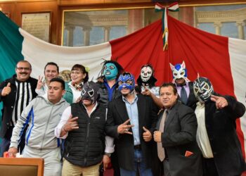 Habrá función de lucha libre en el carnaval de Santiago Tianguistenco