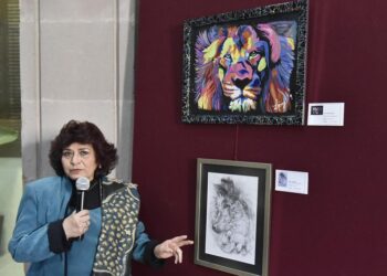 Abren exposición pictórica Reflejos crecientes