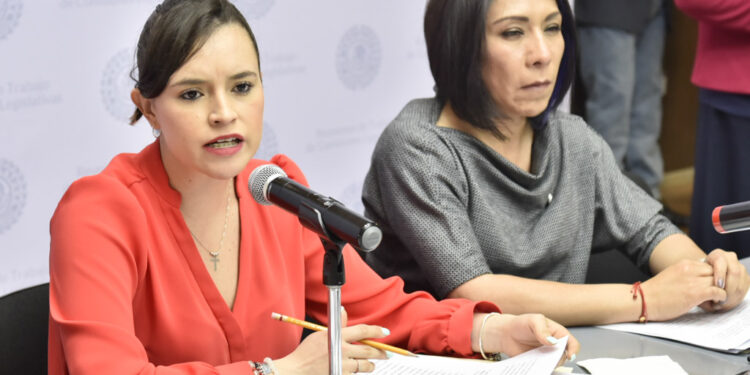 DEBERÁN AYUNTAMIENTOS CONTAR CON PROGRAMAS PARA ERRADICAR LA VIOLENCIA CONTRA LAS MUJERES