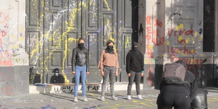 Comunicado de morena por disturbios de encapuchados en la Cámara de Diputados