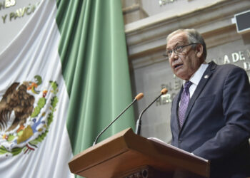 Piden a Alfredo del Mazo atender demanda ciudadana de frenar alza al transporte público