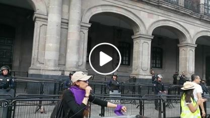 Estudiantes universitarias en #8MToluca (videos)