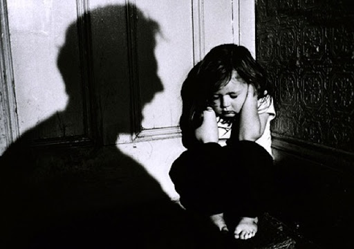En casos de maltrato infantil adultos deberán informar a la autoridad