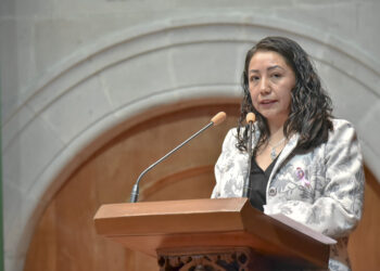 Educación financiera, derecho de jóvenes para su desarrollo económico