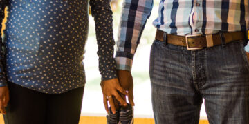 Tienen papás y mamás mismas obligaciones en el hogar