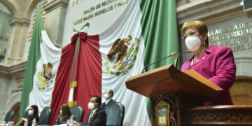 Universidades mexiquenses deben cubrir gastos de titulación, propone el PT