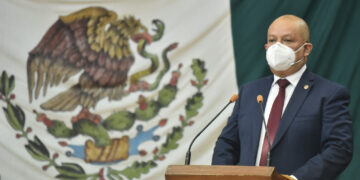 Max Correa busca la integración de un Parlamento Metropolitano