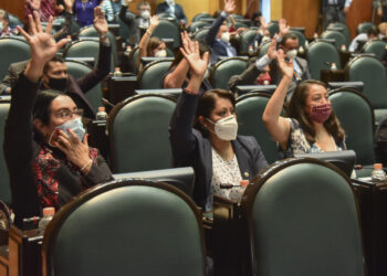 Demandan transporte rosa en municipios con alerta de género