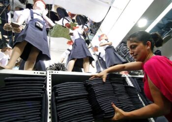 No a uniformes y pagos extra en regreso a clases presenciales, plantea el PAN