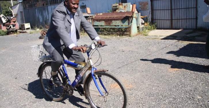 Proponen privilegiar transporte masivo y uso de bicicletas en asentamientos urbanos