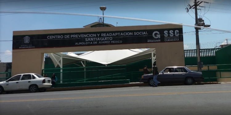 Exhiben cobros en penales de Edomex de 2,500 pesos por trámite gratuito de Amnistía