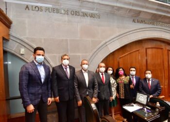 Rinde Legislatura mexiquense homenaje a Pueblos Originarios