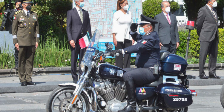 Participa el Poder Legislativo mexiquense en festejos patrios