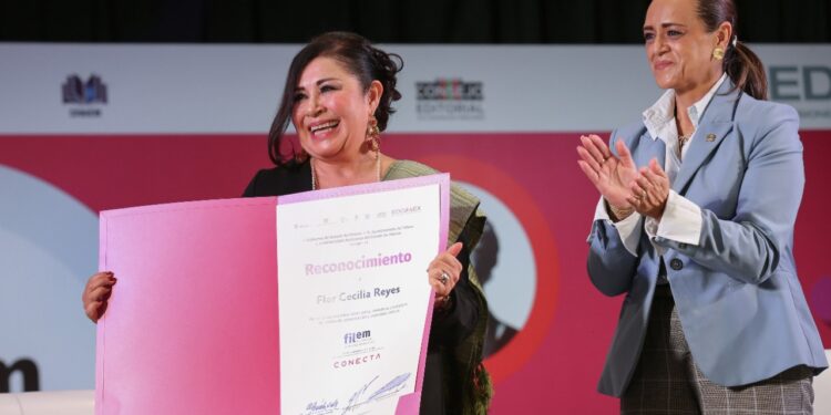 Reconoce la UAEM trayectoria cultural de Flor Cecilia Reyes