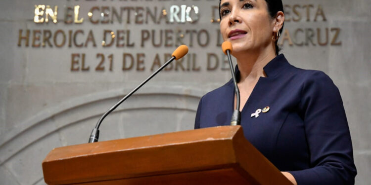 Karina Labastida propone direcciones municipales de Atención a Mujeres