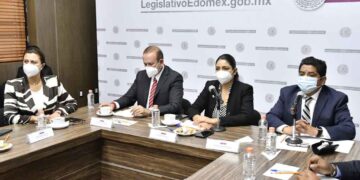 Debaten sobre desafíos de las ciudades mexiquenses