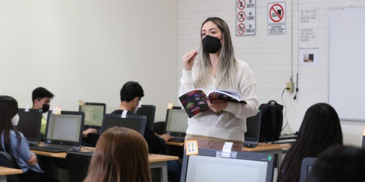 Presencialidad en la educación favorece al proceso de enseñanza-aprendizaje