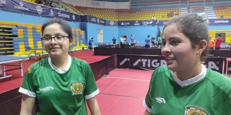 ¡Una medalla más! Anell y Paola consiguen bronce en campeonato de tenis de mesa