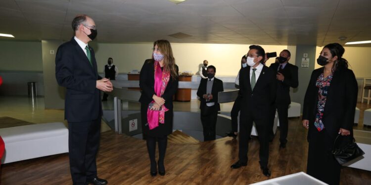 Mexiquenses contarán con una Universidad íntegra, responsable e incluyente: CEBD