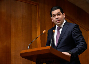 En caso de feminicidio que abuelos obtengan custodia de menores