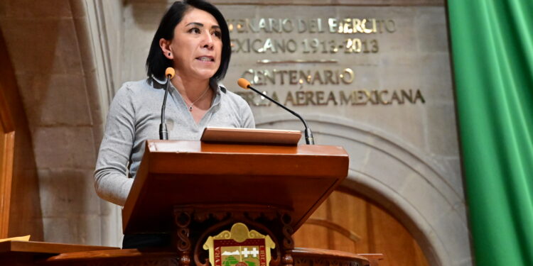 Buscan asegurar la legalidad de compra-venta de vehículos usados