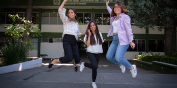 Verónica, Jocelin y Daniela, ganan 2° lugar