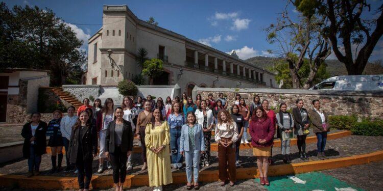 mujeres universitarias