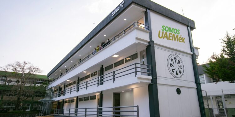 83 construcciones en la UAEMéx durante 2022