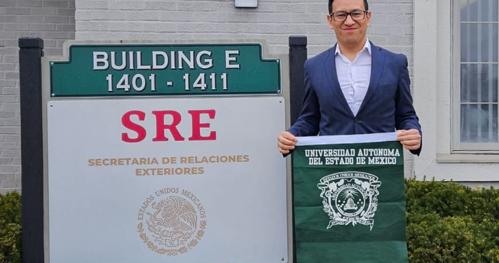 Jesús Gutiérrez invitó a las y los universitarios a aprovechar las oportunidades que brinda la universidad.