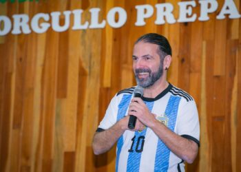 Edelstein es físico teórico. Impartió la conferencia “La ciencia del fútbol”,
