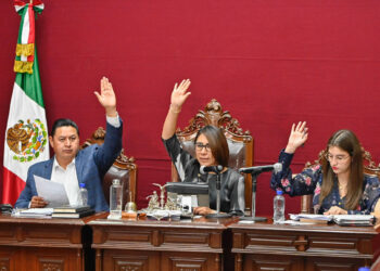 Se hicieron la segunda y tercera denuncias ante la Fiscalía Anticorrupción porpresunto daño a la hacienda de la UAEMéx.