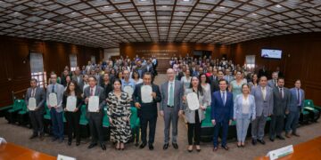 La UAEMéx ha otorgado 307 definitividades.